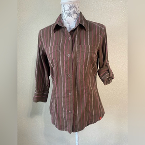 The North Face‎ women’s snap front shirt